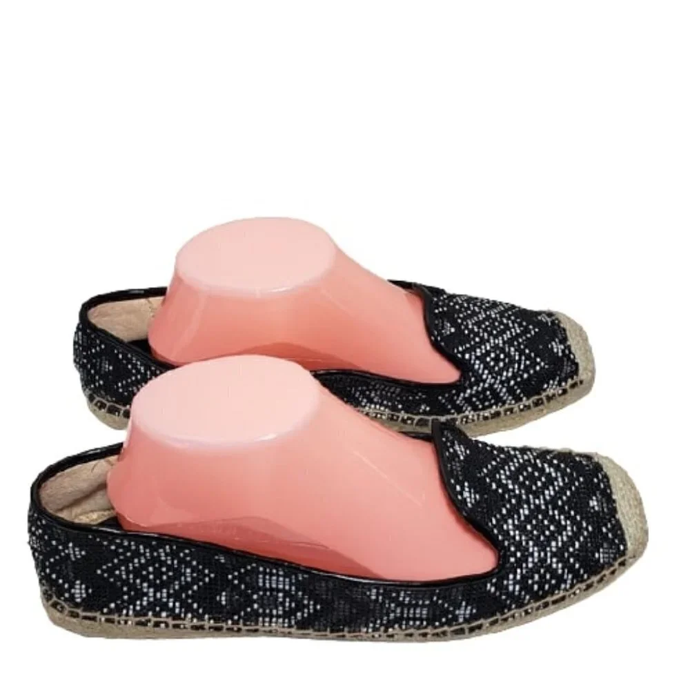 Nine West Beachinit Black Chevron Slip-On Flats
